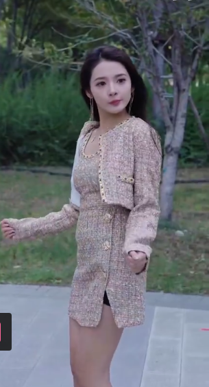 闪婚豪门总裁夫人马甲掉光了 海报